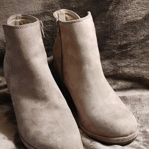 Gray wedged booties